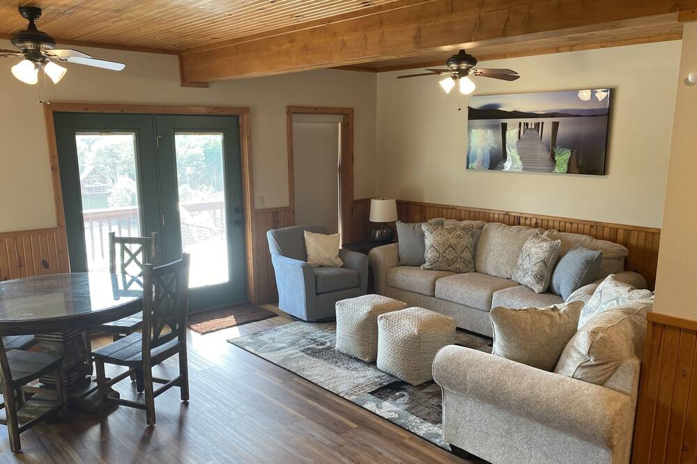 Photo of Livingroom in Norfork