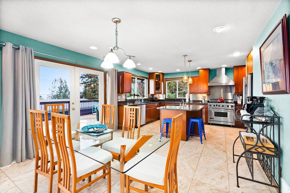 Photo of Livingroom in Camano Island