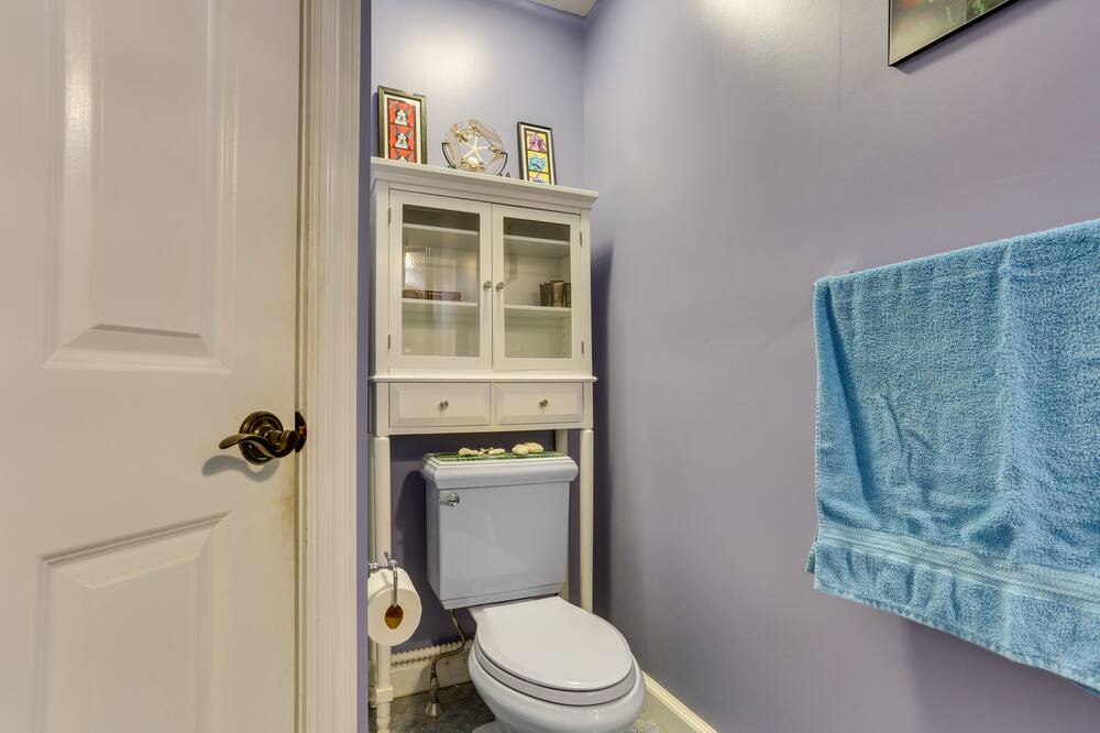 Photo of Bathroom in Gardiner