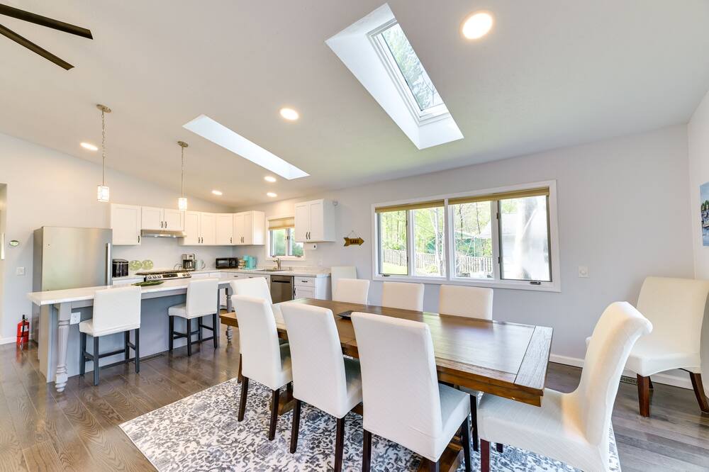 Photo of Others in Rushville