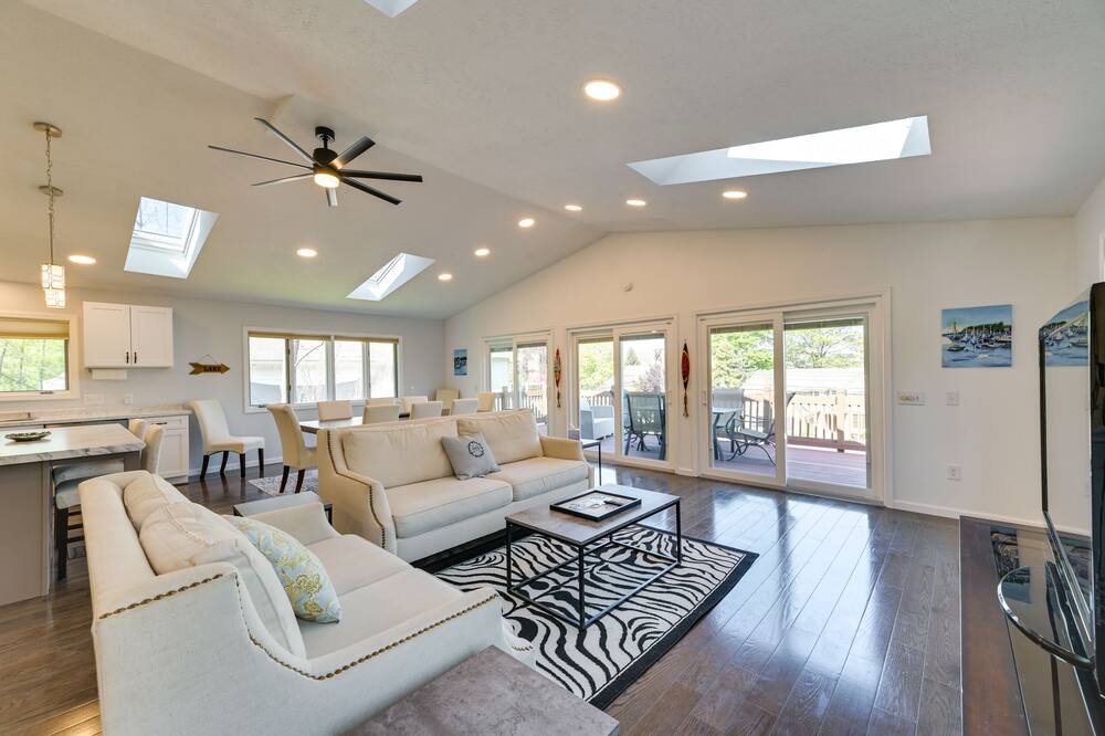 Photo of Livingroom in Rushville