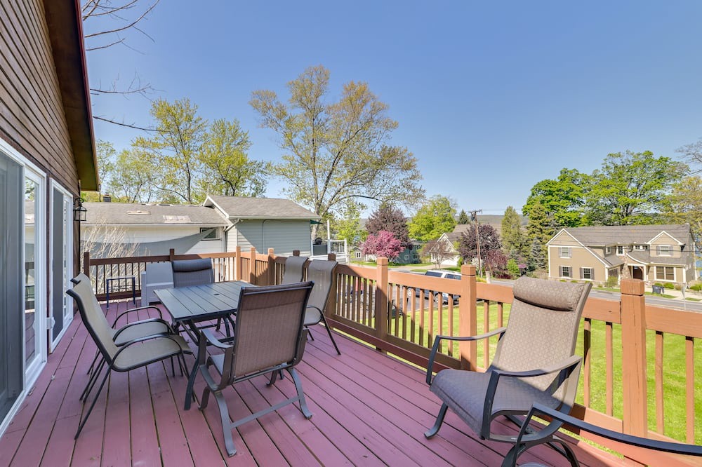 Photo of Outdoor in Rushville