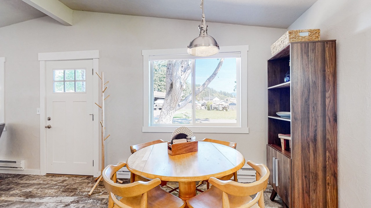 Photo of Others in Lilliwaup