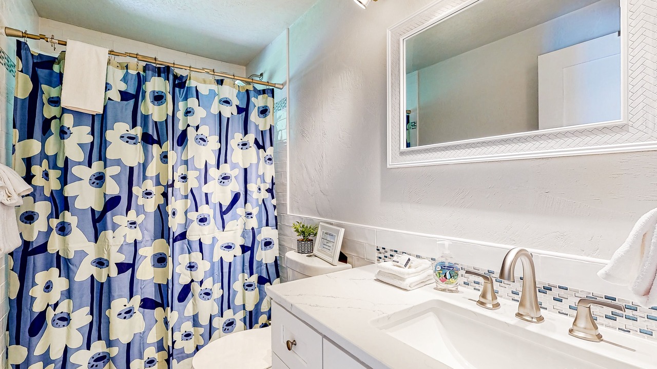 Photo of Bathroom in Lilliwaup