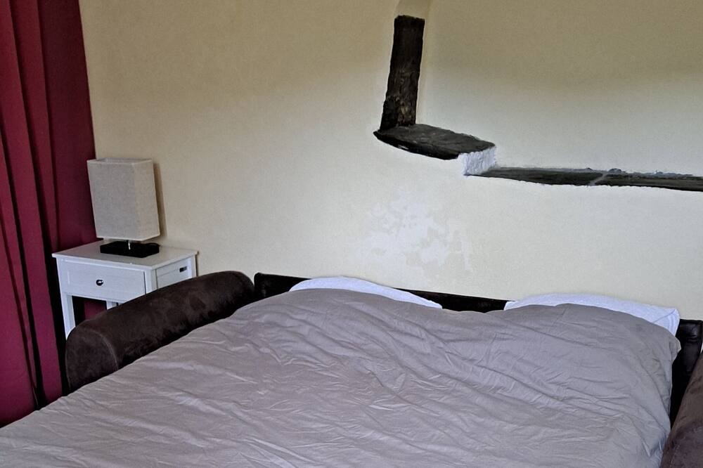 Photo of Bedroom in Luri