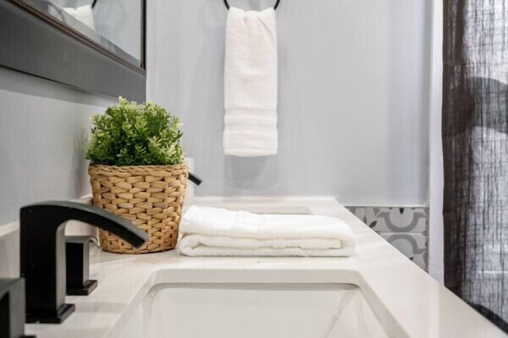 Photo of Bathroom in Leamington