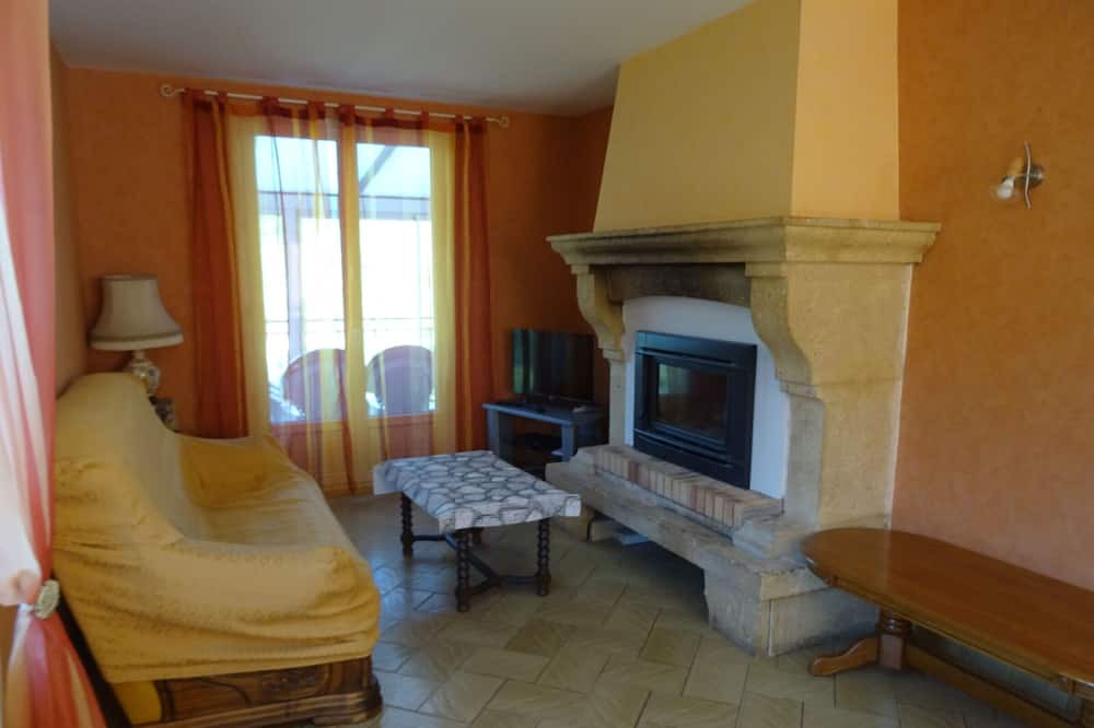 Photo of Livingroom in Saint-Rome-de-Tarn