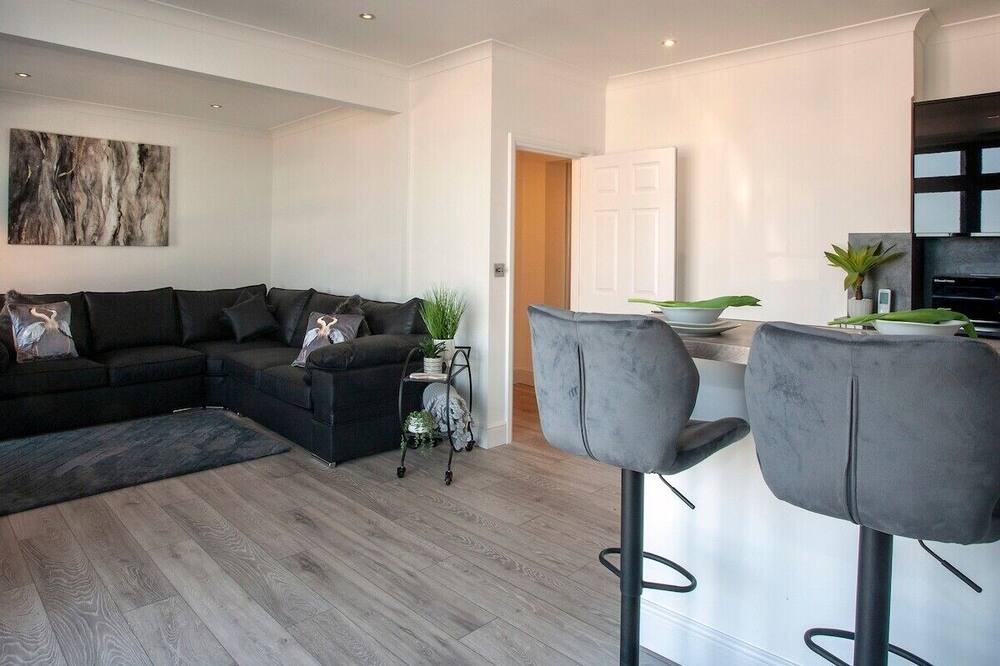 Photo of Livingroom in Westbrook