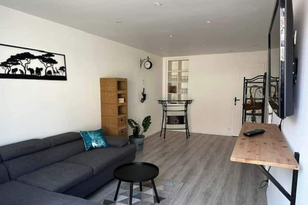 Photo of Livingroom in Saint-Romain-sur-Cher