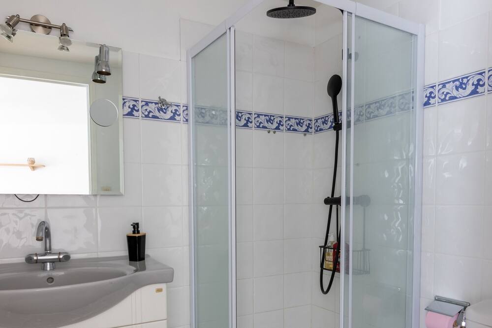 Photo of Bathroom in Doue-en-Anjou