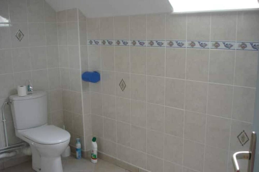 Photo of Bathroom in Saint-Jouan-des-Guerets