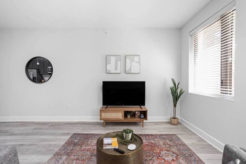 Photo of Livingroom in Meridian-Kessler