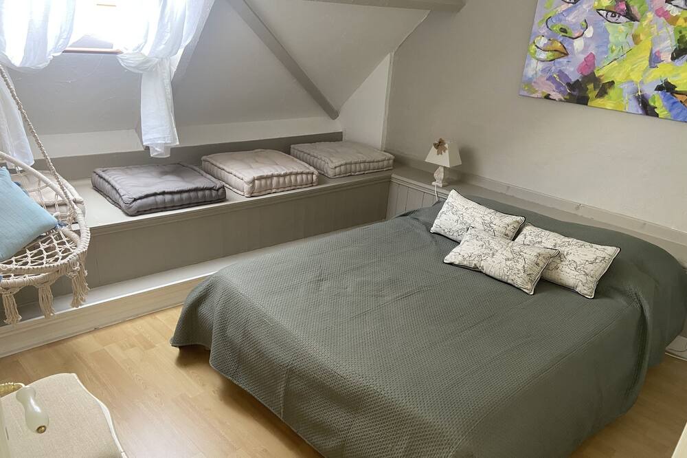 Photo of Bedroom in Wanchy-Capval