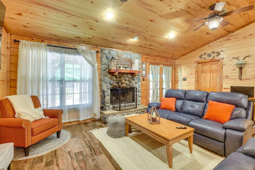 Photo of Livingroom in Lake Houston