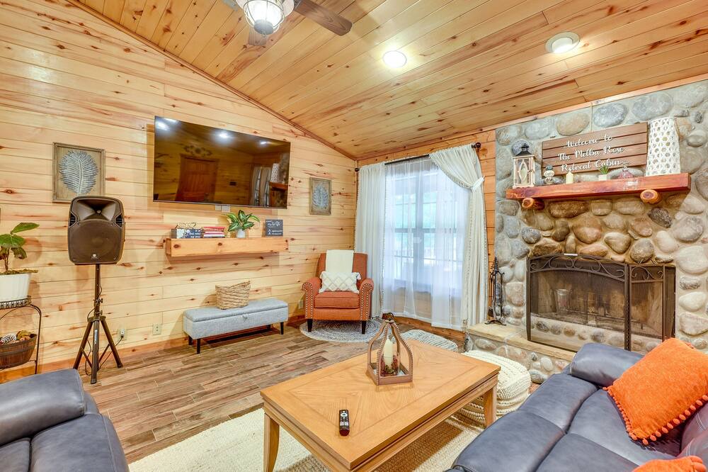 Photo of Bedroom in Lake Houston