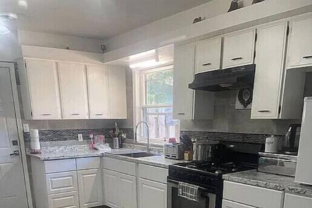 Photo of Kitchen in Flint