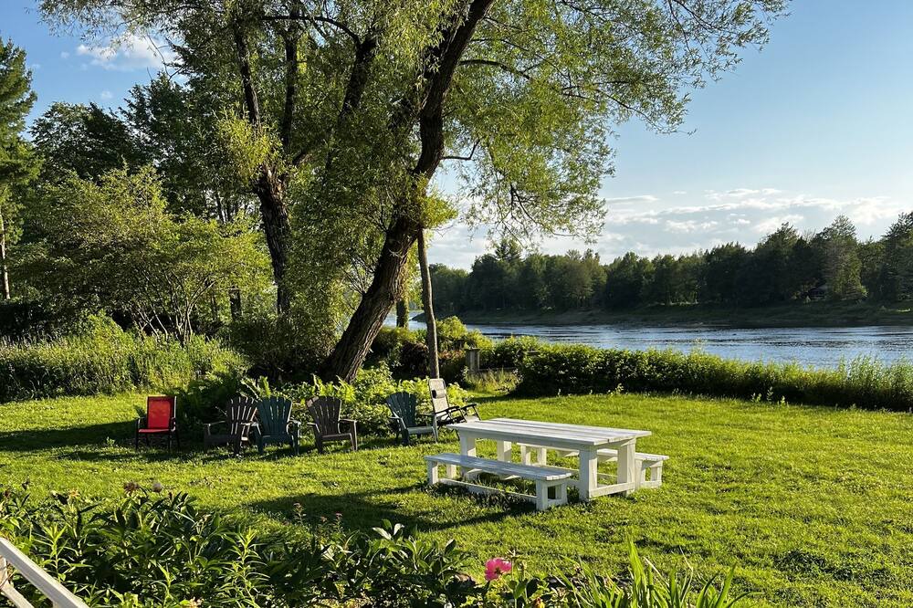 Photo of Outdoor in Saint-Nicephore