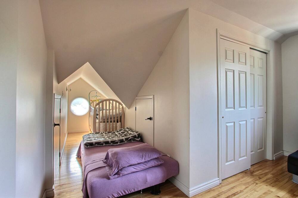 Photo of Bedroom in Montcalm