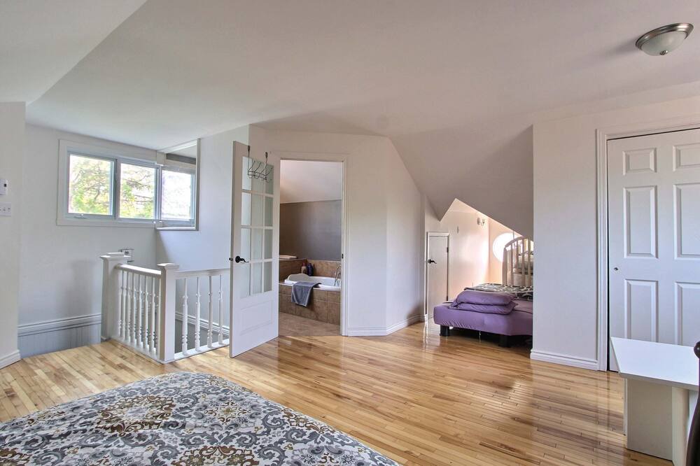 Photo of Kitchen in Montcalm