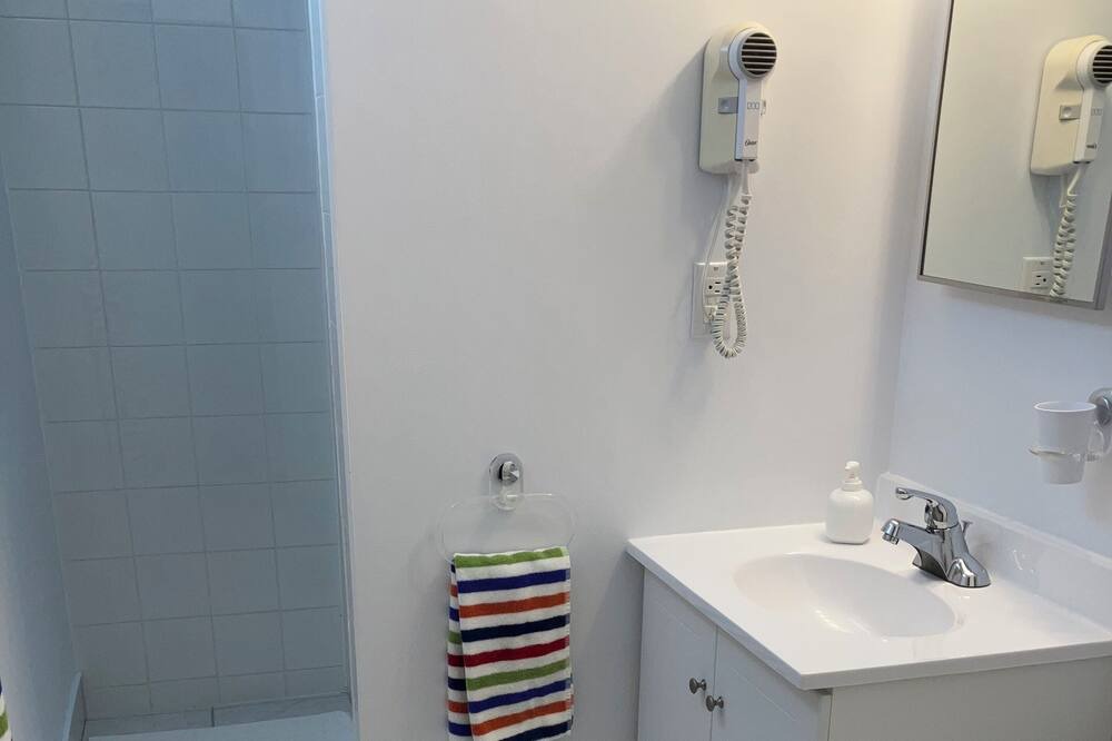 Photo of Bathroom in Saint-Alphonse-Rodriguez