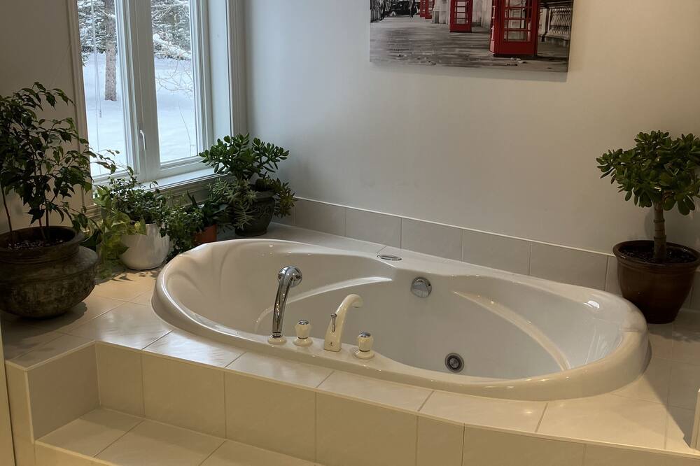 Photo of Bathroom in Saint-Alphonse-Rodriguez