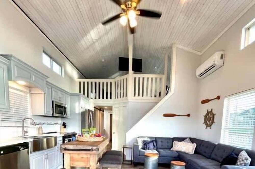Photo of Bedroom in Willis