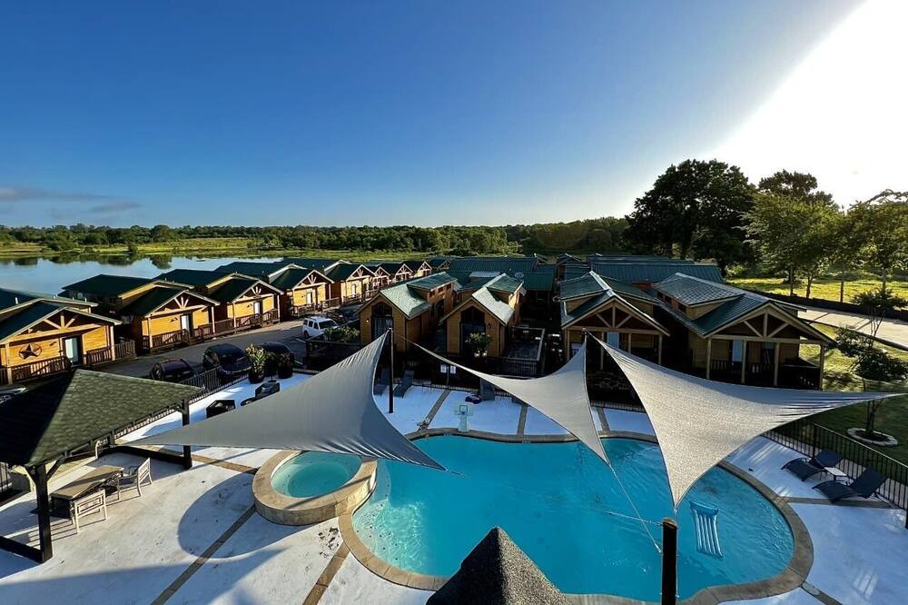 Photo of Outdoor in Willis