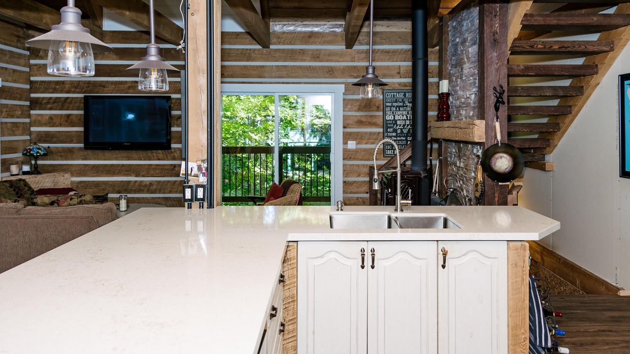 Photo of Kitchen in Dysart et al