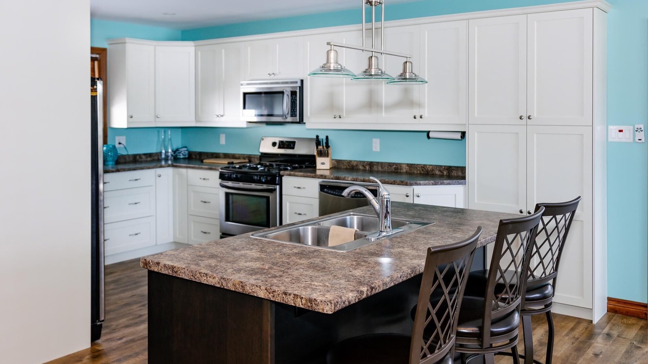 Photo of Kitchen in Dysart et al