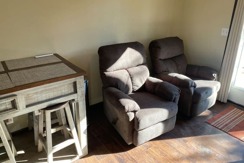 Photo of Others in Alix