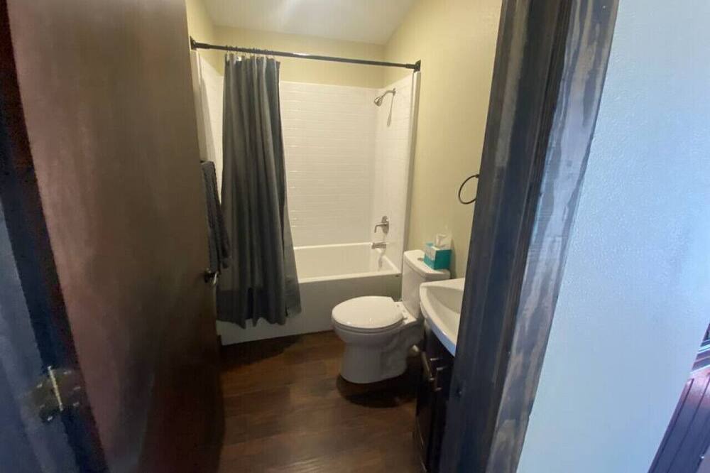 Photo of Others in Alix