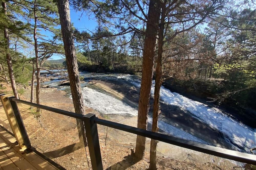 Photo of Others in Alix