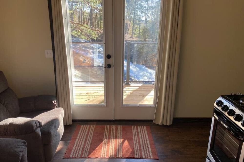 Photo of Others in Alix