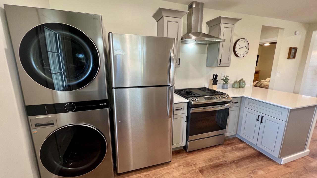 Photo of Kitchen in Blenman-Elm