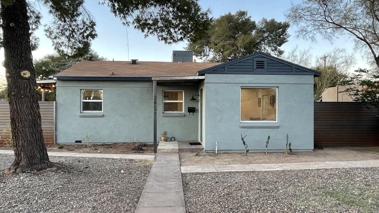 Photo of Outdoor in Blenman-Elm
