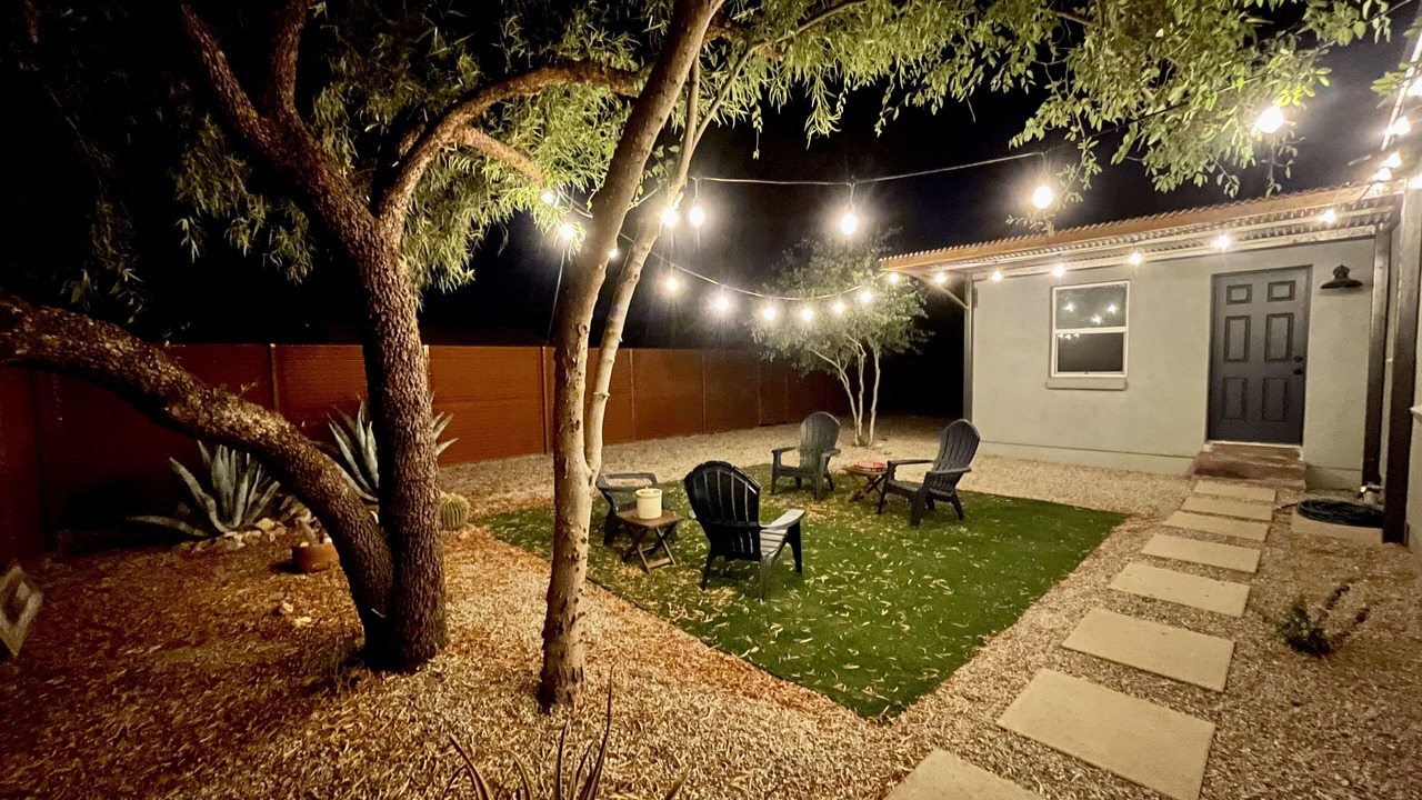 Photo of Outdoor in Blenman-Elm