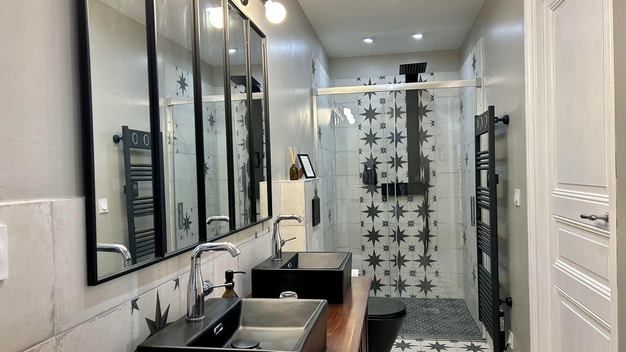 Photo of Bathroom in Castelnaudary