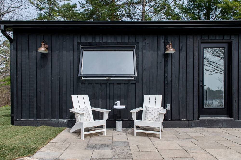 Photo of Patio Balcony in North Kawartha