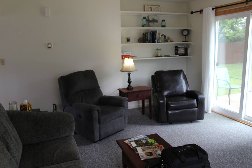 Photo of Livingroom in Babbitt