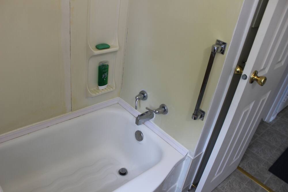 Photo of Bathroom in Babbitt