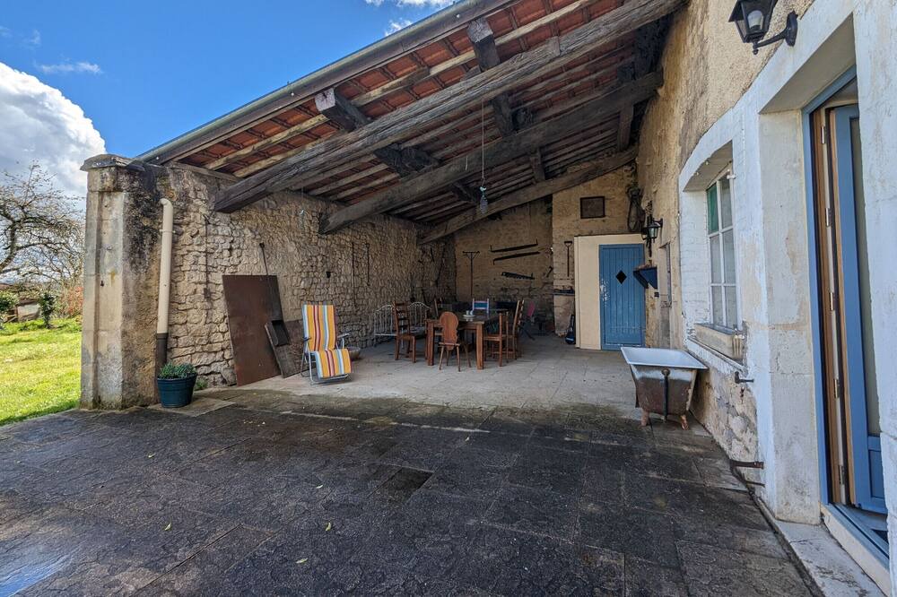 Photo of Patio Balcony in Buxieres-sous-les-Cotes