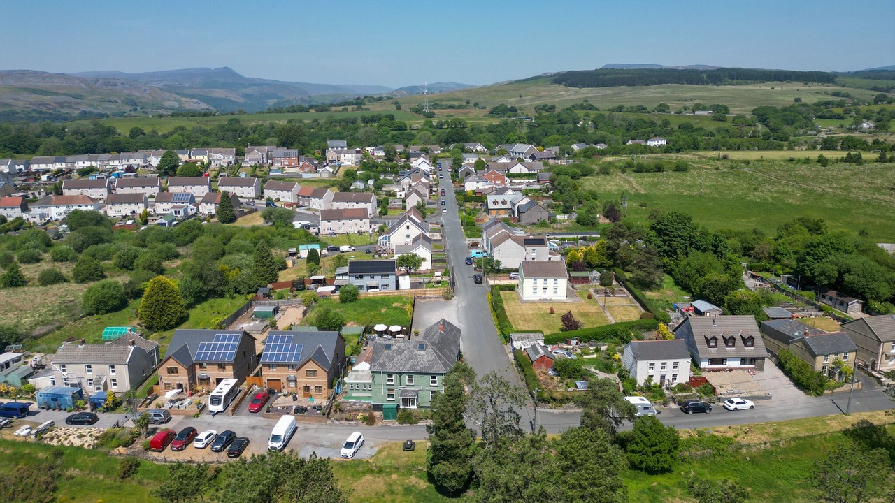 Photo of Others in Coelbren