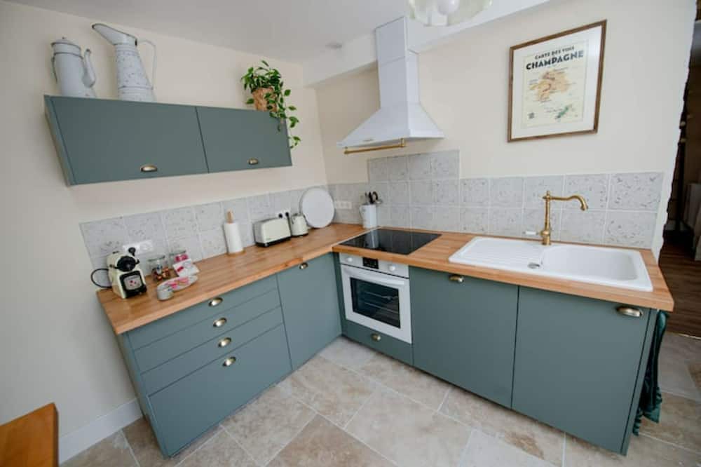 Photo of Kitchen in Verneuil