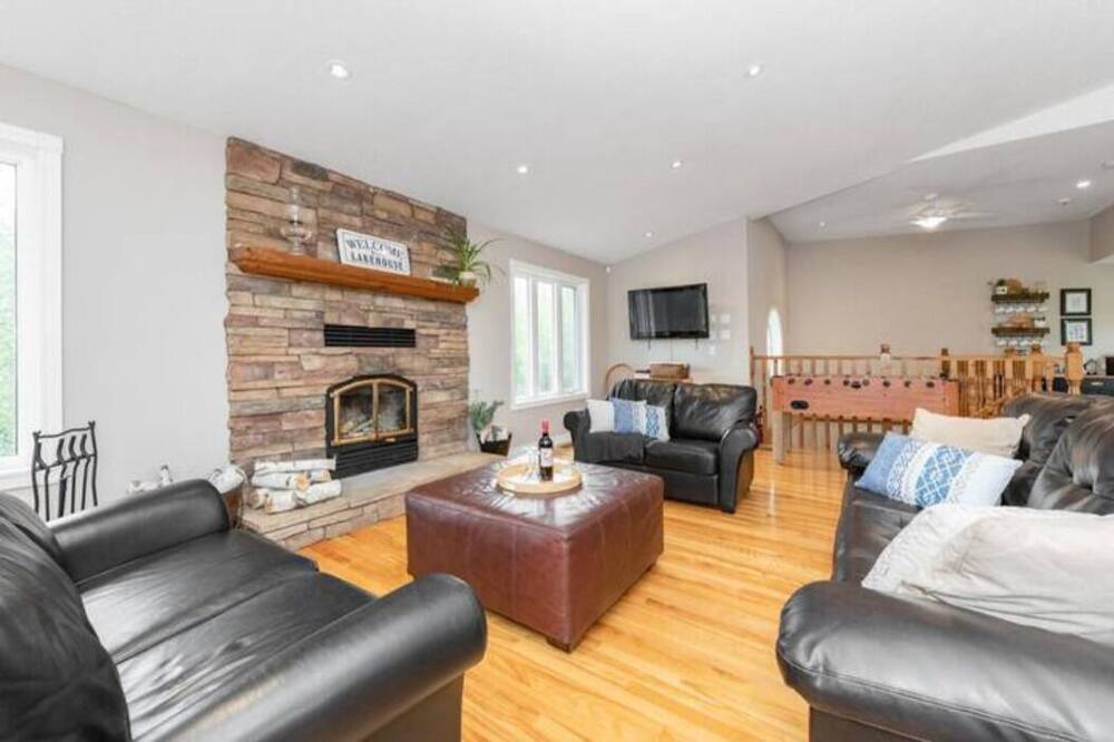 Photo of Livingroom in Tay Valley