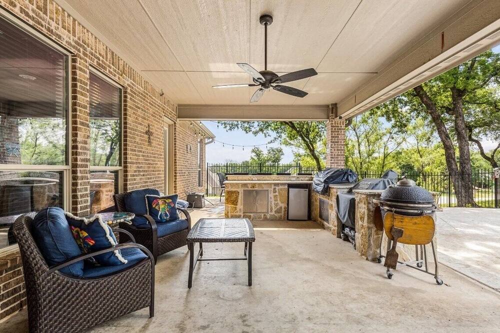 Photo of Outdoor in Burleson