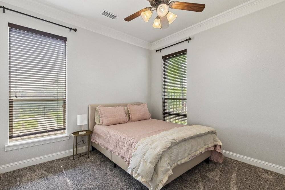 Photo of Bedroom in Burleson