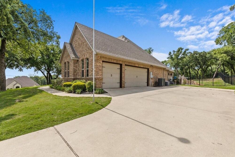 Photo of Outdoor in Burleson