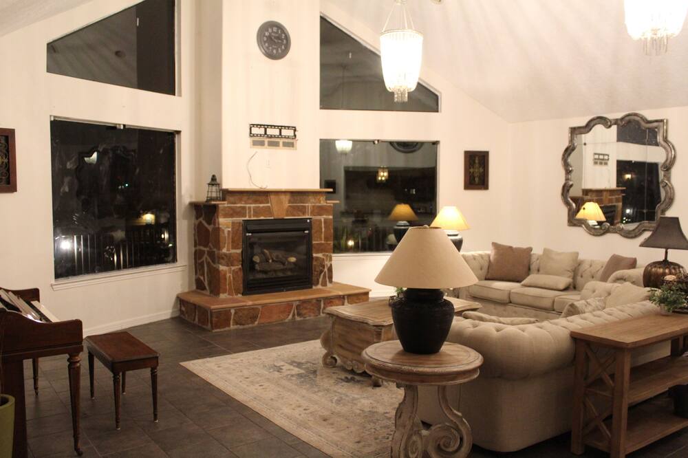 Photo of Outdoor in Willis