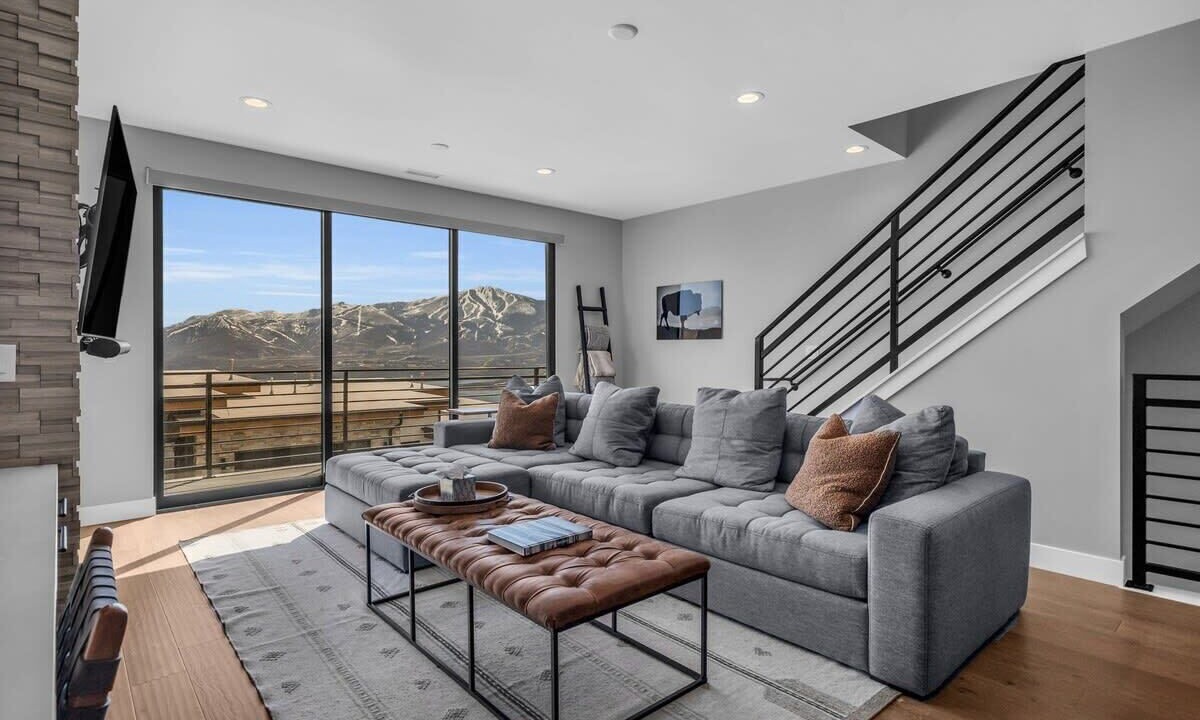 Photo of Livingroom in Hideout