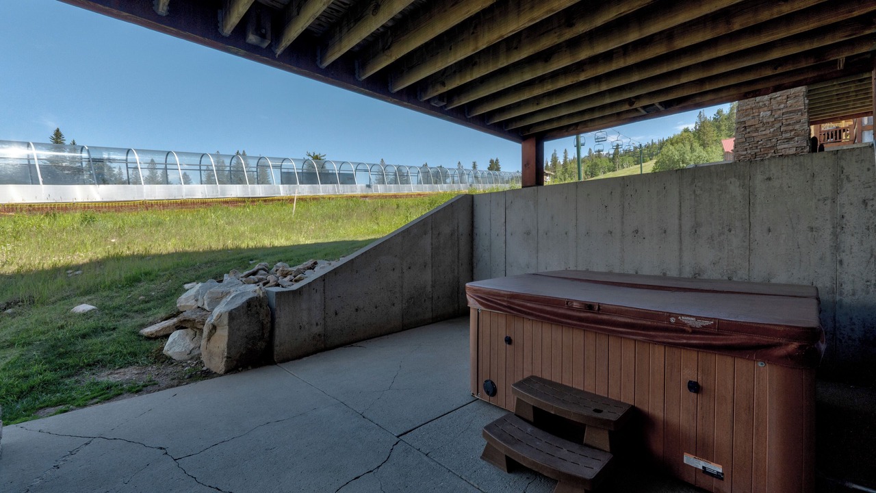 Photo of Outdoor in Lead